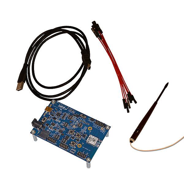 Laird - Wireless & Thermal Systems-DVK-BT900-SC